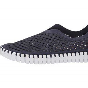 tulip slip-on